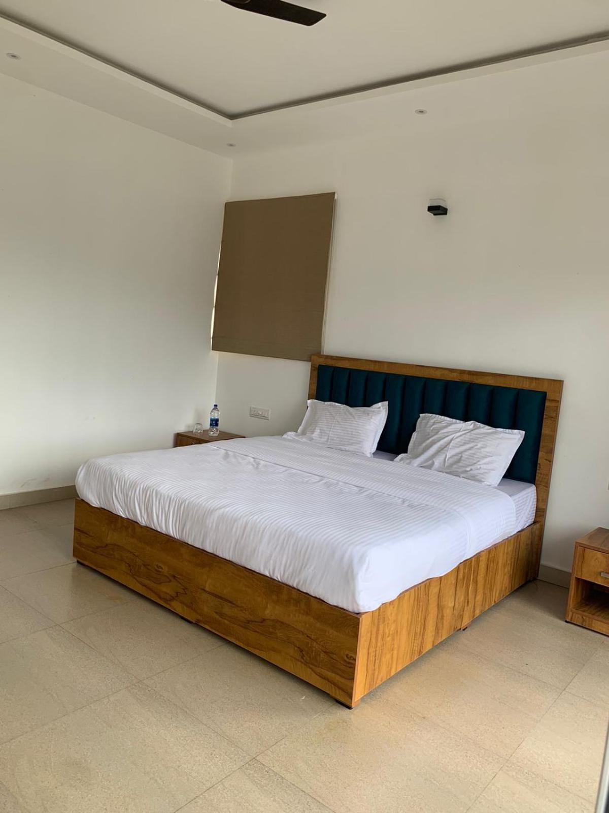 Misty Hideout Bed & Breakfast Kakkadampoyil Exterior photo
