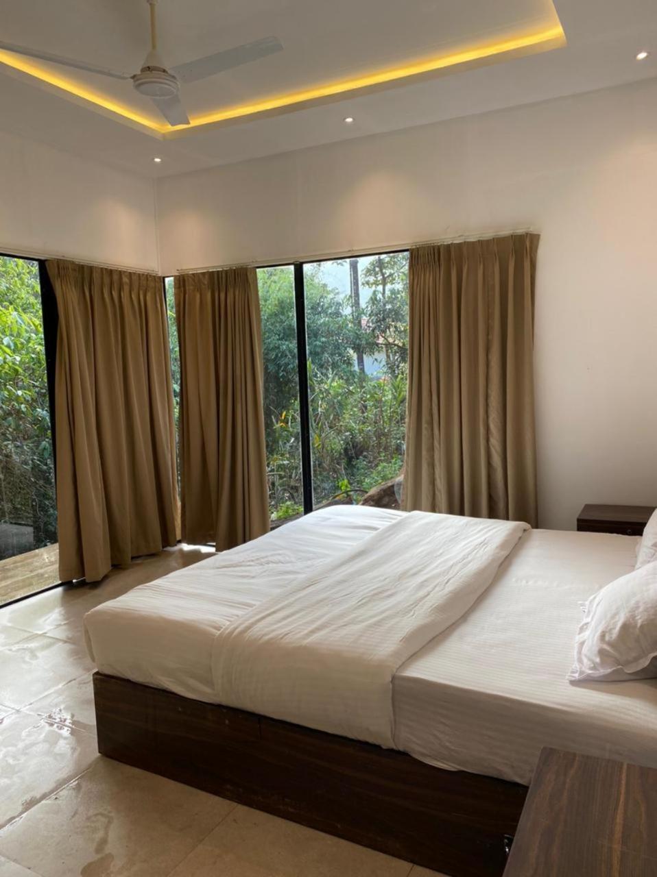 Misty Hideout Bed & Breakfast Kakkadampoyil Exterior photo